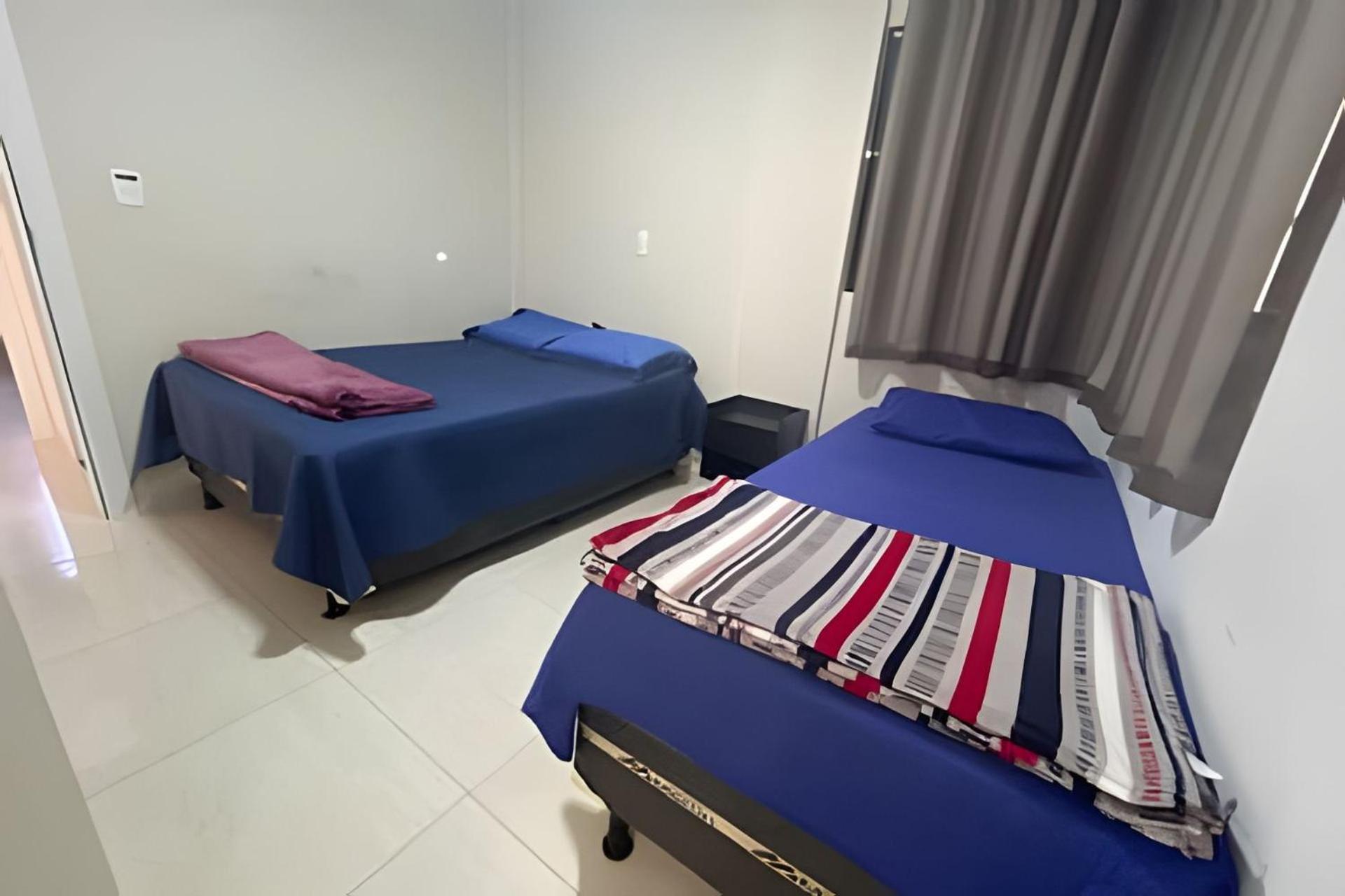 Para 10 Pessoas, 03 Quartos Ar Condicionado E Ventilador, Garagem, Atras Do Hospital Da Unimed Петролина Екстериор снимка