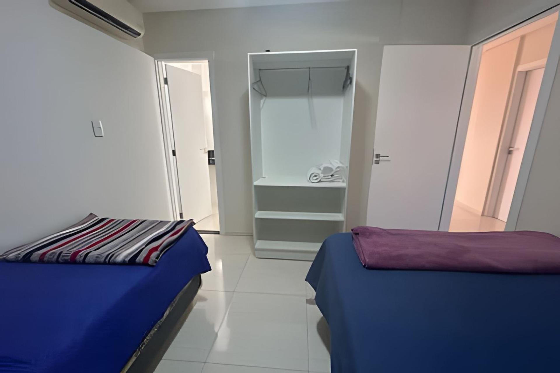 Para 10 Pessoas, 03 Quartos Ar Condicionado E Ventilador, Garagem, Atras Do Hospital Da Unimed Петролина Екстериор снимка