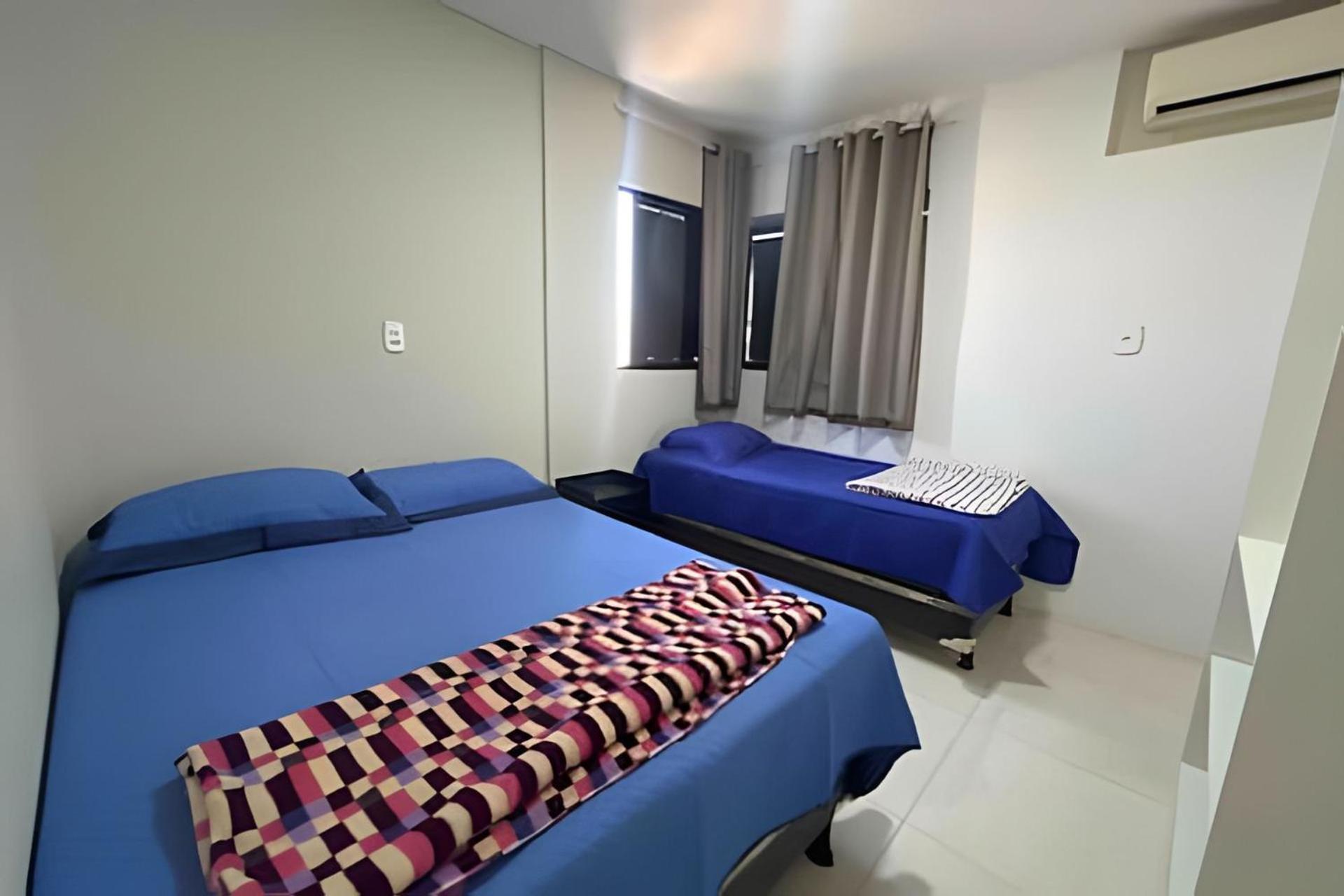 Para 10 Pessoas, 03 Quartos Ar Condicionado E Ventilador, Garagem, Atras Do Hospital Da Unimed Петролина Екстериор снимка