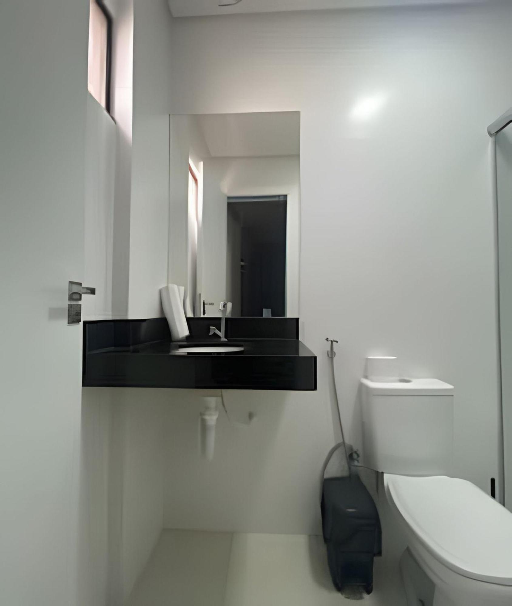 Para 10 Pessoas, 03 Quartos Ar Condicionado E Ventilador, Garagem, Atras Do Hospital Da Unimed Петролина Екстериор снимка